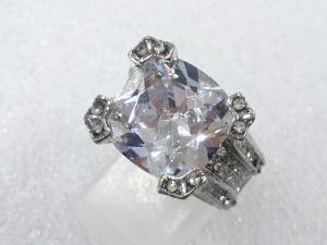 クリスタル　指輪(10号)